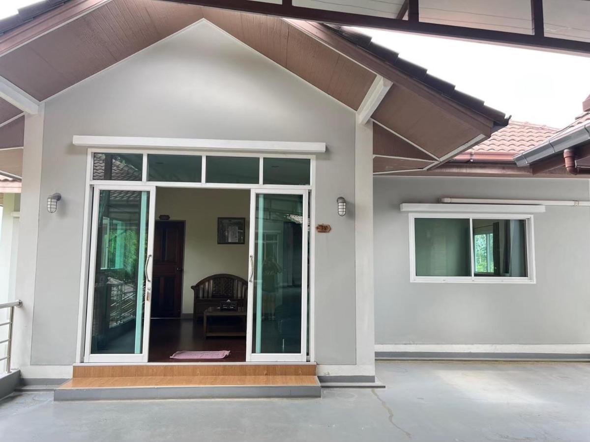 Baan Suan Khun Yaiy Hotel Ban Wang Takhrai Exterior foto