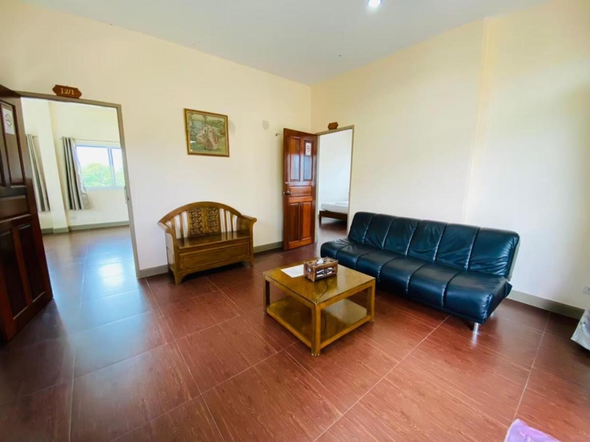 Baan Suan Khun Yaiy Hotel Ban Wang Takhrai Exterior foto