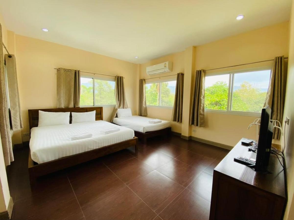 Baan Suan Khun Yaiy Hotel Ban Wang Takhrai Exterior foto