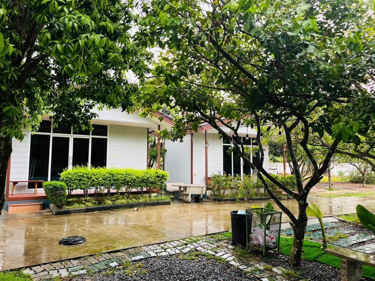 Baan Suan Khun Yaiy Hotel Ban Wang Takhrai Exterior foto