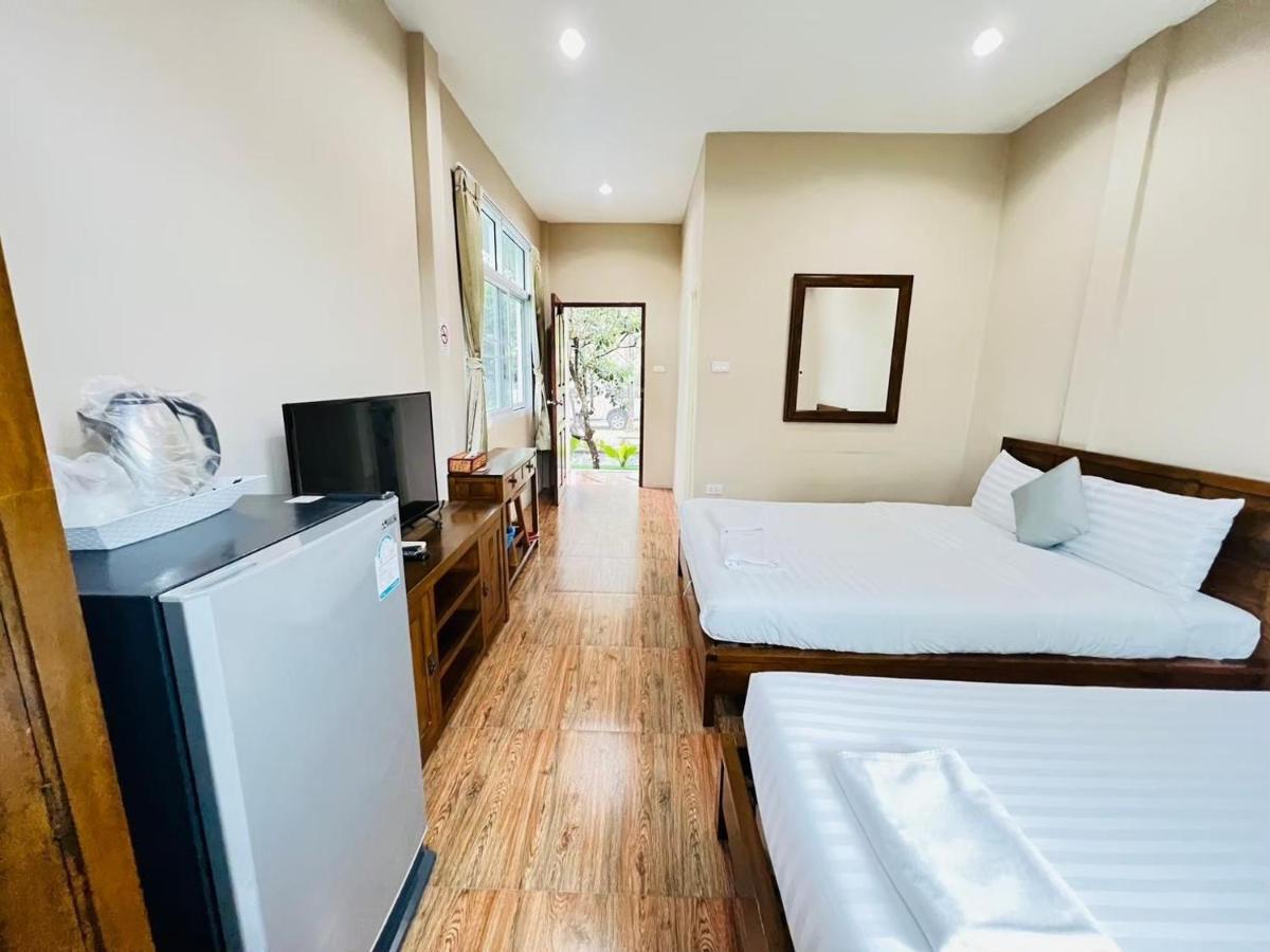 Baan Suan Khun Yaiy Hotel Ban Wang Takhrai Exterior foto